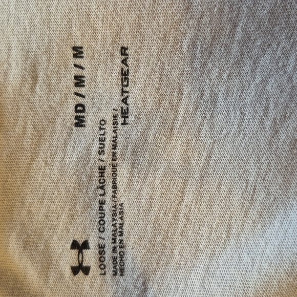 Under Armour Black and Gray Leggings, With Mathching Top. - Picture 7 of 8